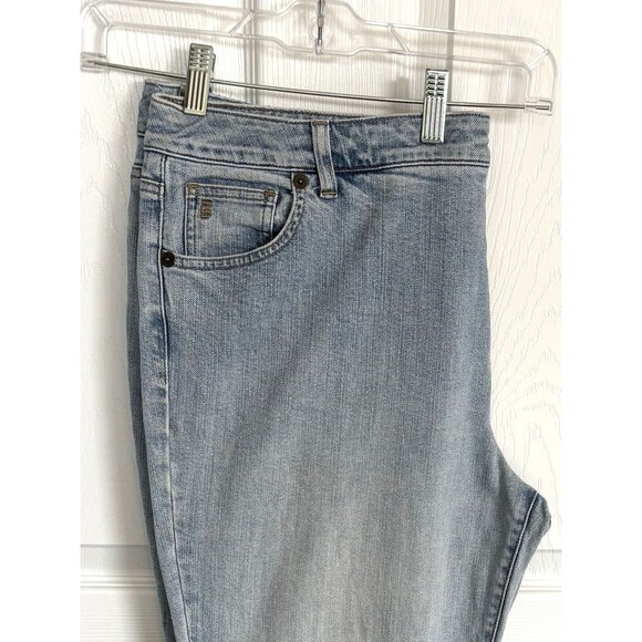 Lands End Women's Size 18 (42 x 31) Stone-Washed, 11" Hemlines, 5-Pocket Jeans - Picture 2 of 16